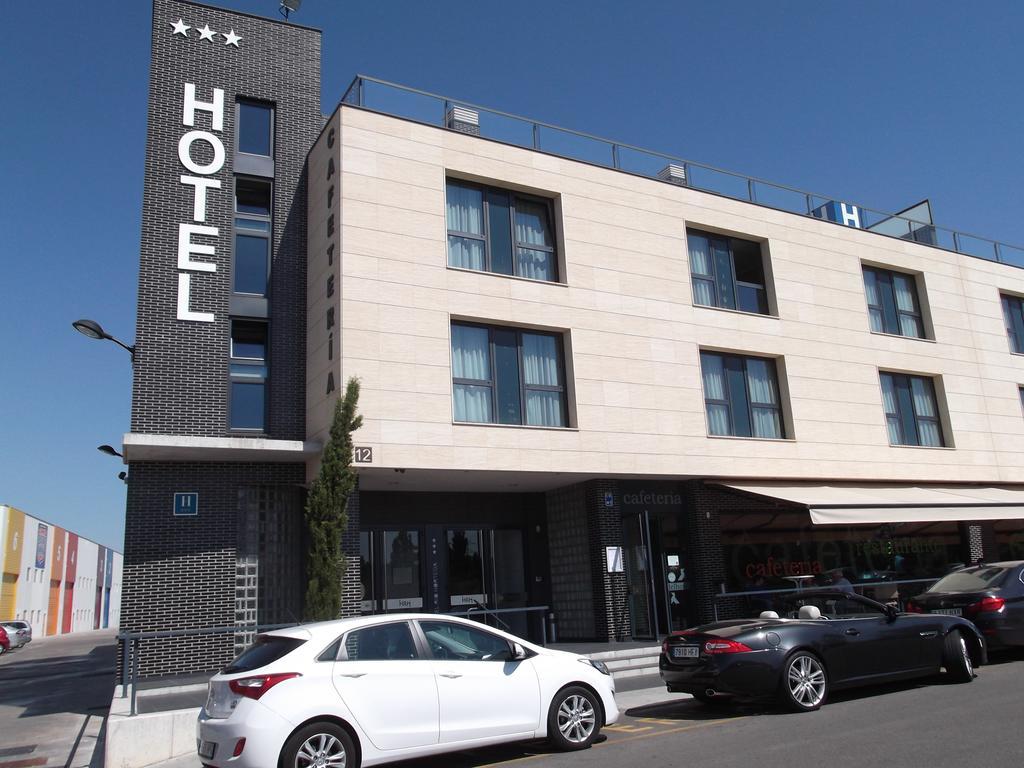 Hotel Rio Hortega Valladolid Exteriör bild